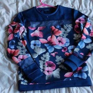 Guess Top